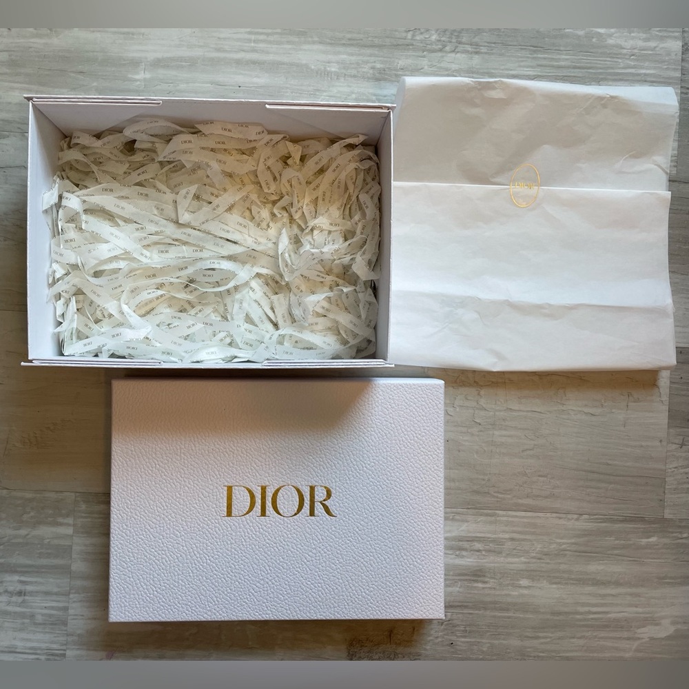 Dior gift box